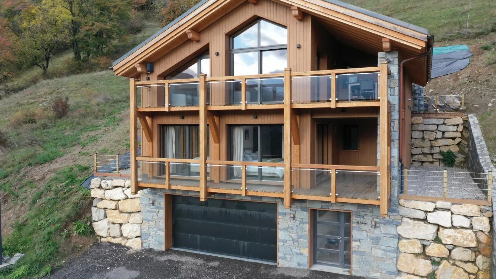 Chalet La Tarine Saint-Marcel  0*, Saint-Marcel (Savoie)